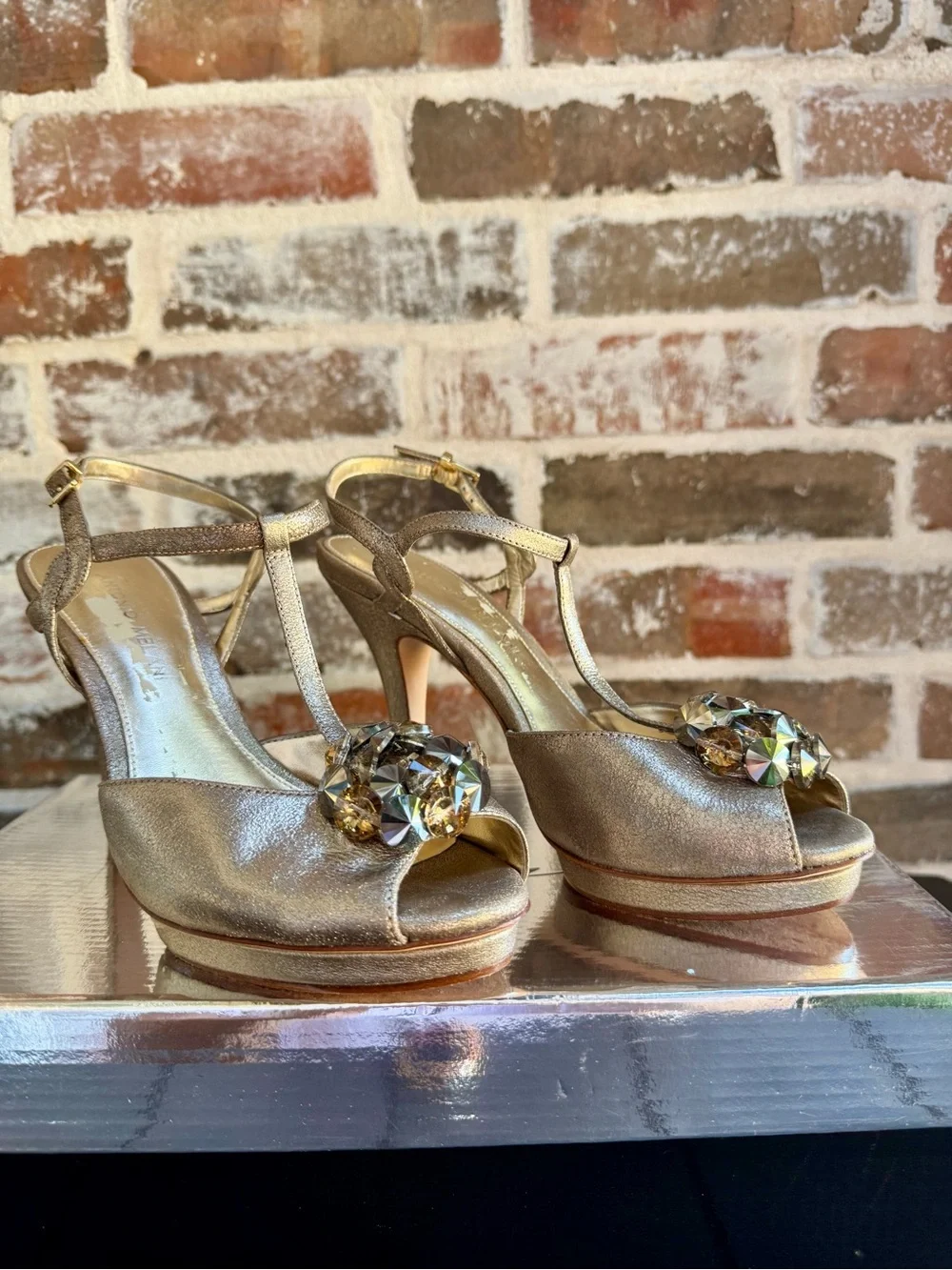 Antonia Melania #galashoes incline glamorous